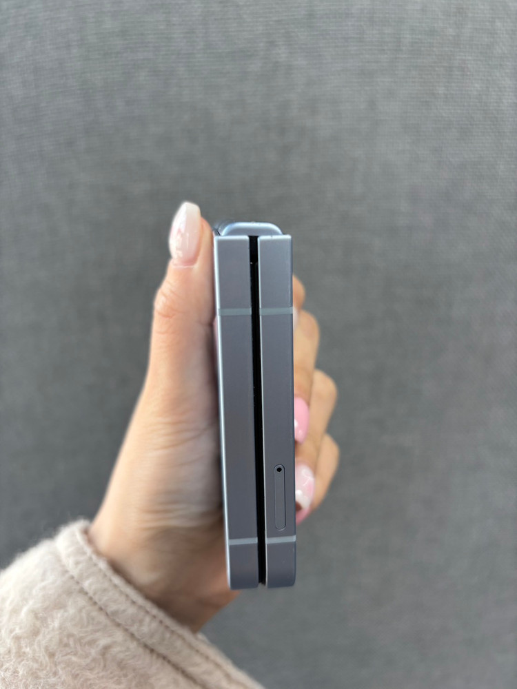 갤럭시Z 플립6 256G 블루/ 중고폰업무폰저가폰세컨폰공기계게임폰효도폰게임폰알뜰폰--4