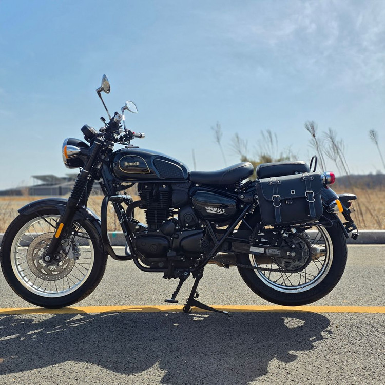 특판) 베넬리 임페리알레400 21년 1만 블박2채널 최저가 판매합니다--5