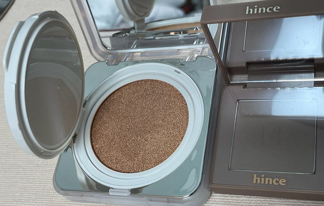 클리오 킬커버 파운웨어 쿠션 21엔 리넨, 힌스 섀도우 빌드온, 홀리카 섀도우 바닐라쉬폰, 그레이캣 이미지