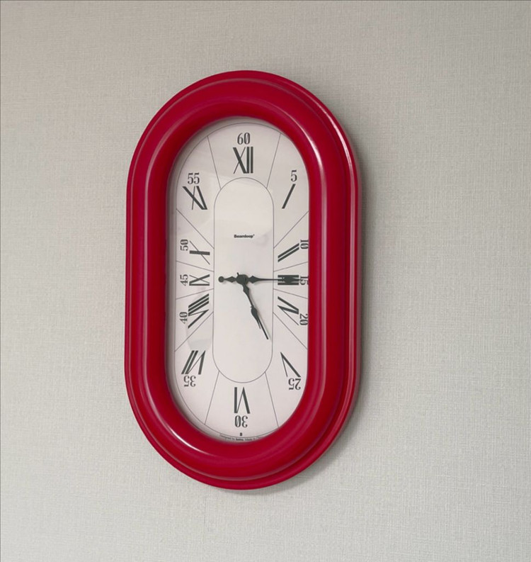 빈티지 스타일 벽시계 이미지