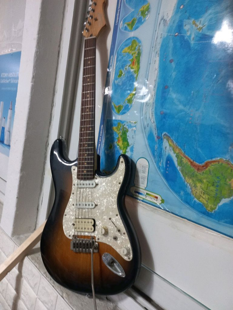 스윙 일렉기타 이미지