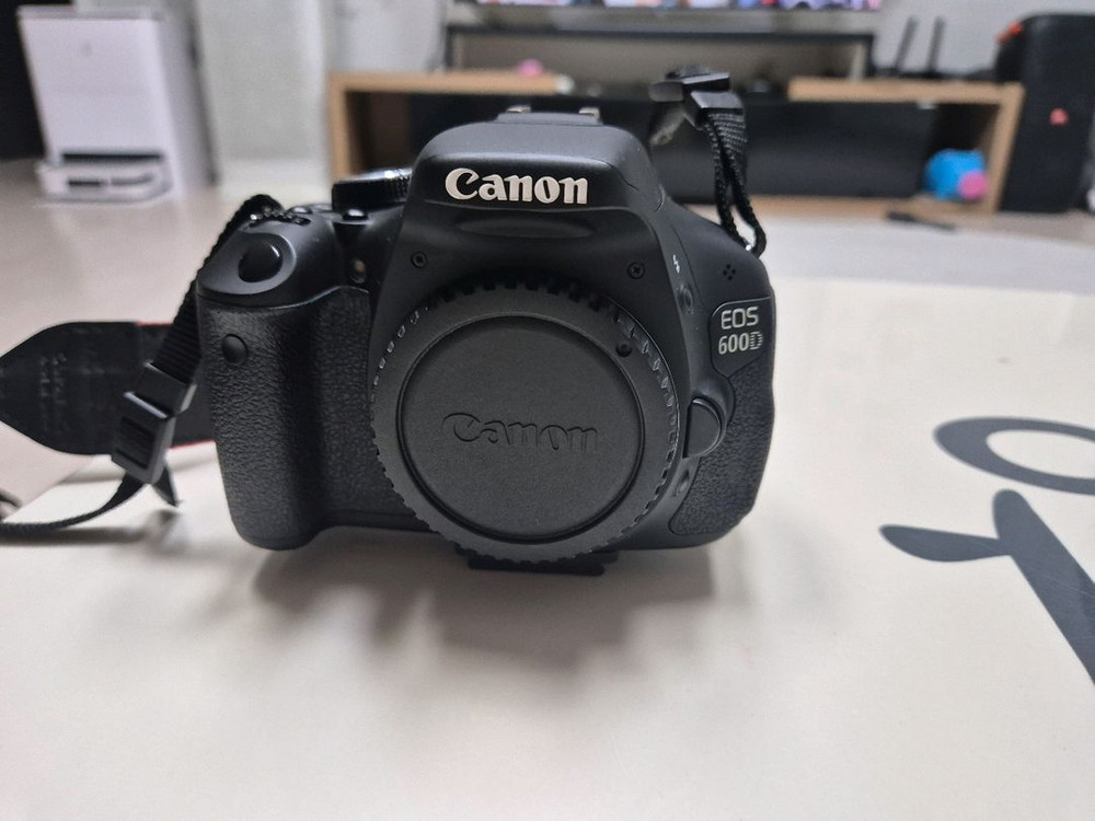 DSLR 카메라 + 17-70mm os 렌즈 세트 이미지