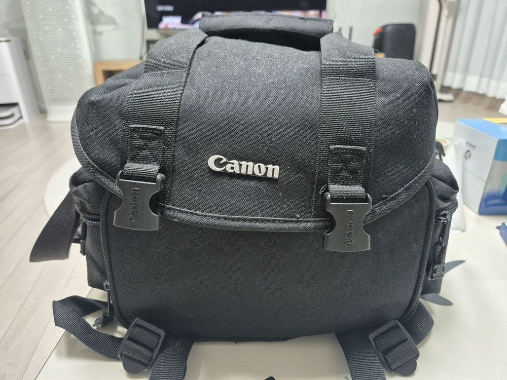 DSLR 카메라 + 17-70mm os 렌즈 세트 이미지