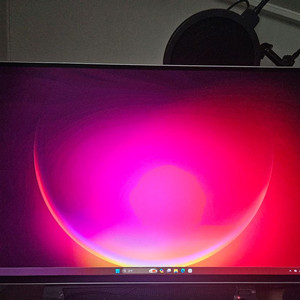 삼성 4k 27인치 240hz Oled 삼성 모니터 LS27FG810 팝니다.