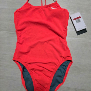 나이키 컷아웃 브라이트크림슨 28