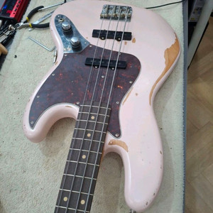 펜더 베이스 기타 플리 시그니처 멕펜 이미지