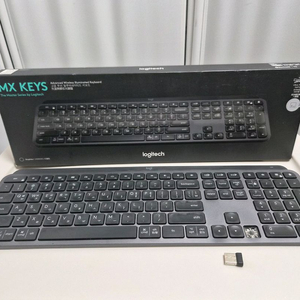로지텍 MX KEYS 무선 키보드 이미지