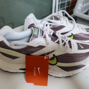 새상품)나이키 이니시에이터 트레이닝 운동화 275