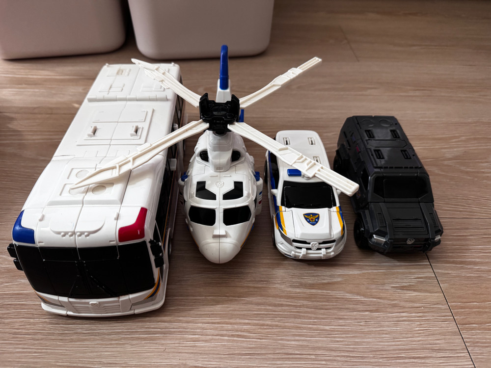 헬로카봇 마이티가드, 마이티가드X, K캅스 팔아요--1