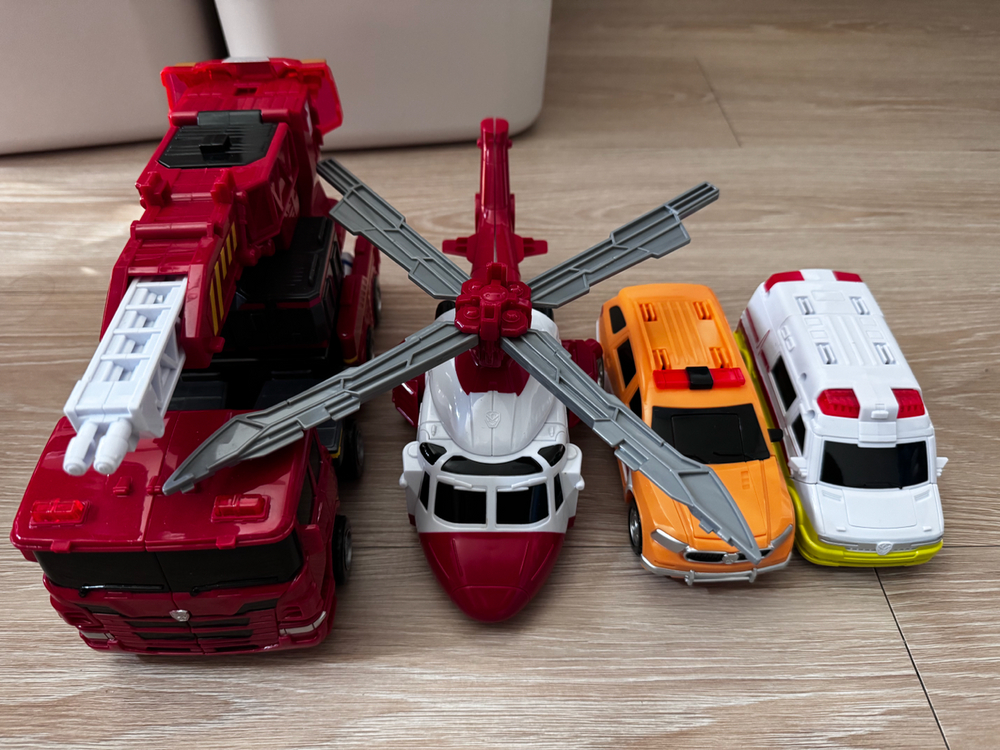 헬로카봇 마이티가드, 마이티가드X, K캅스 팔아요--2