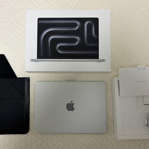 맥북프로m5 1TB 32G 나노텍스쳐 14인치 실버(새상품급) 이미지