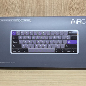 누피 에어60 HE 자석축 키보드 팝니다 (Nuphy air60 HE)