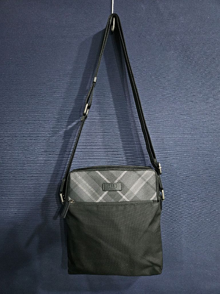 닥스 블랙 남성 크로스백 이미지