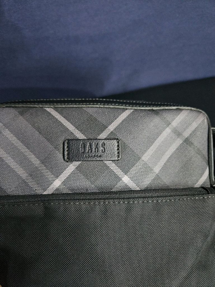 닥스 블랙 남성 크로스백 이미지