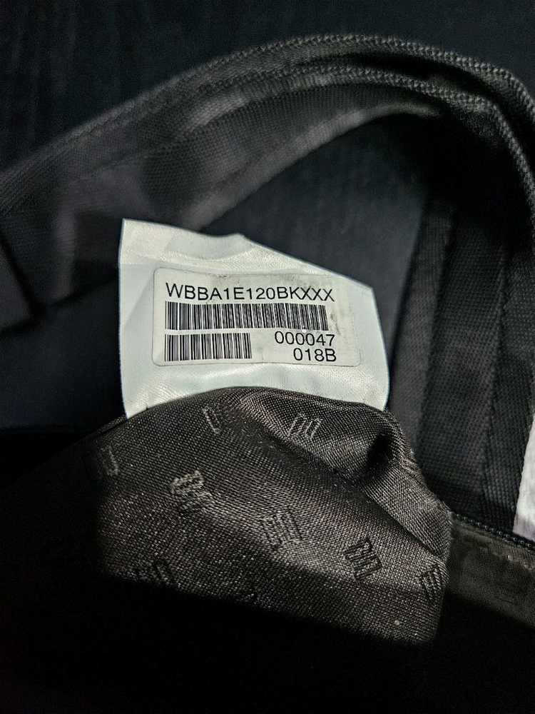 닥스 블랙 남성 크로스백 이미지