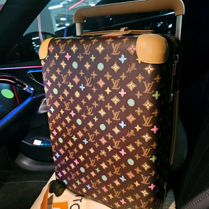 루이비통 타일러x퍼렐 개뼉다귀 호라이즌 캐리어55 기내용 (새상품) 이미지