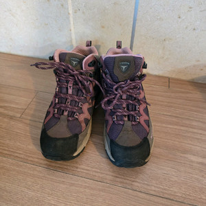 트렉스타 고어텍스 등산화 235