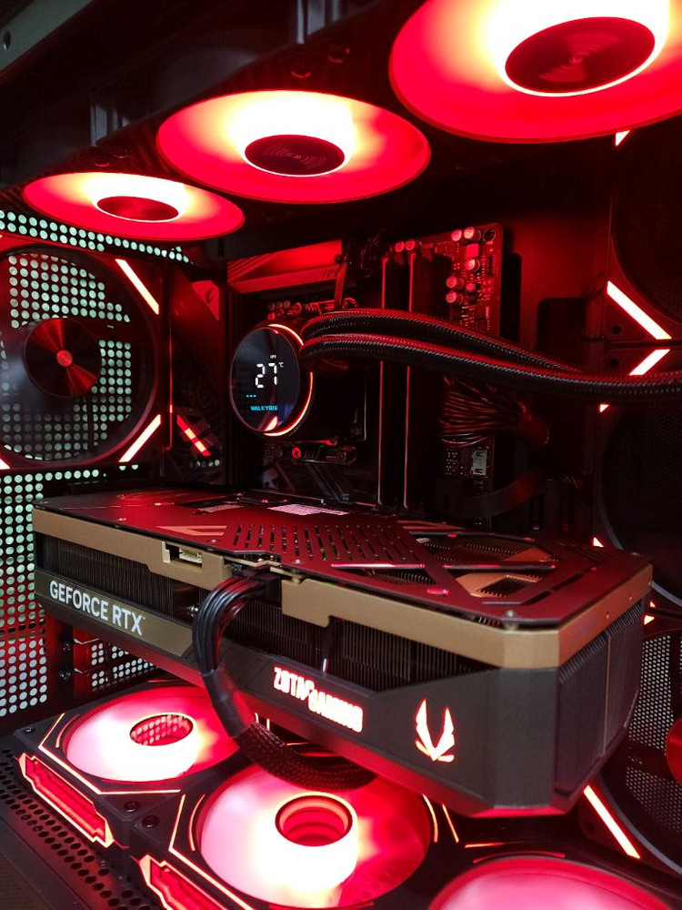 미사용 ) 9800X3D & RTX5070TI 게이밍 컴퓨터 PC 판매 이미지