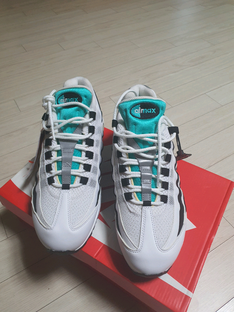 나이키 에어맥스 95 og 화이트 앤 블랙 270--1