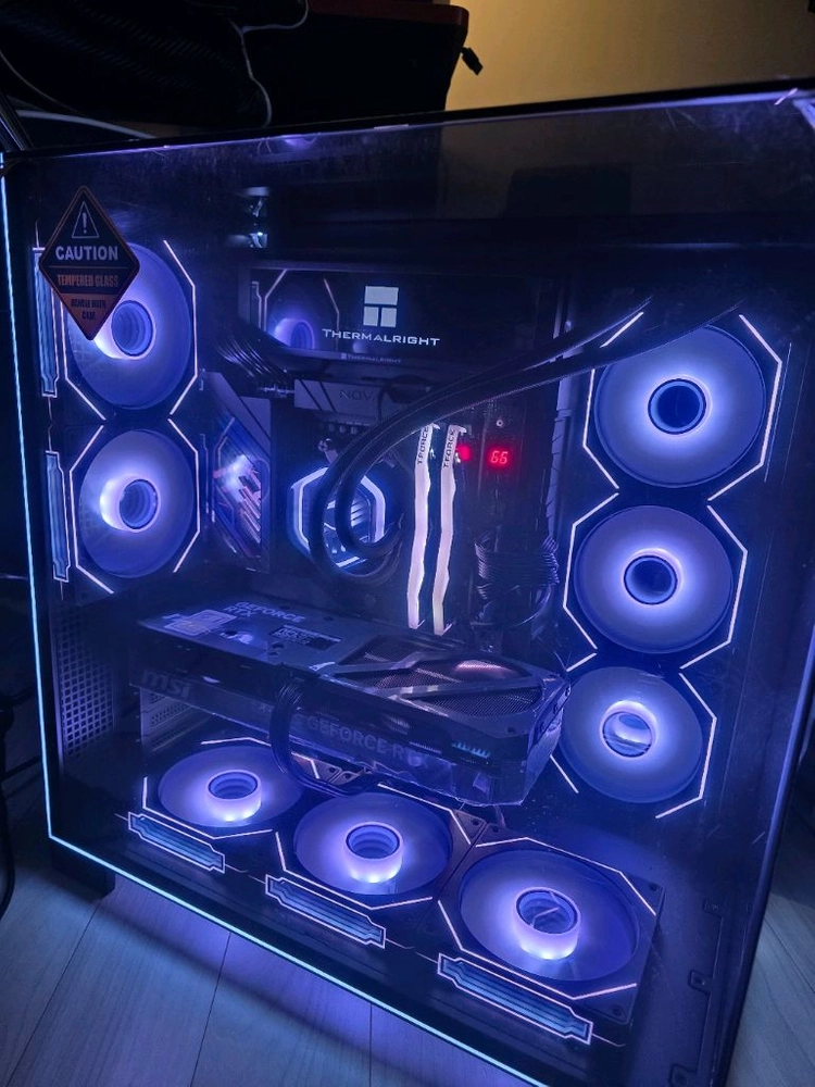 라이젠9 9950X3D RTX5080 하이엔드본체 급매 이미지
