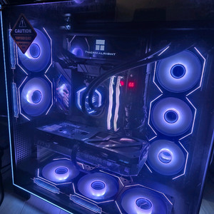 라이젠7 9800X3D X870E 5080 하이엔드 본체급매합니다