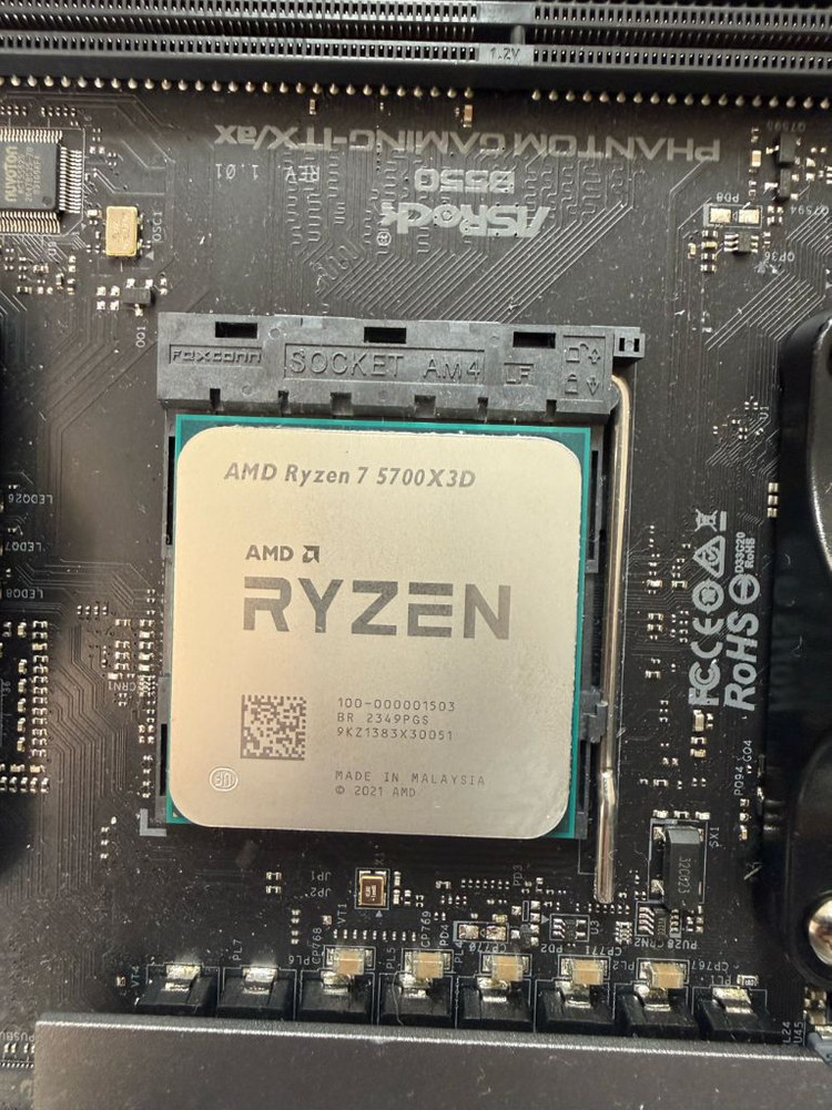 [판매완료] AMD 5700X3D + ASRock B550 Phantom ITX + ddr4 8기가 이미지