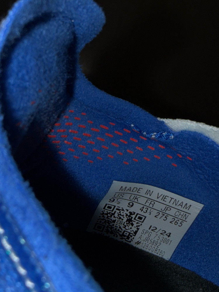 손흥민 한정판 태극 풋살화(275사이즈)--6