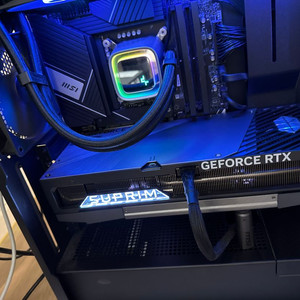 RTX5090 슈프림+추금으로 5090 아스트랄 구해봅니다 이미지