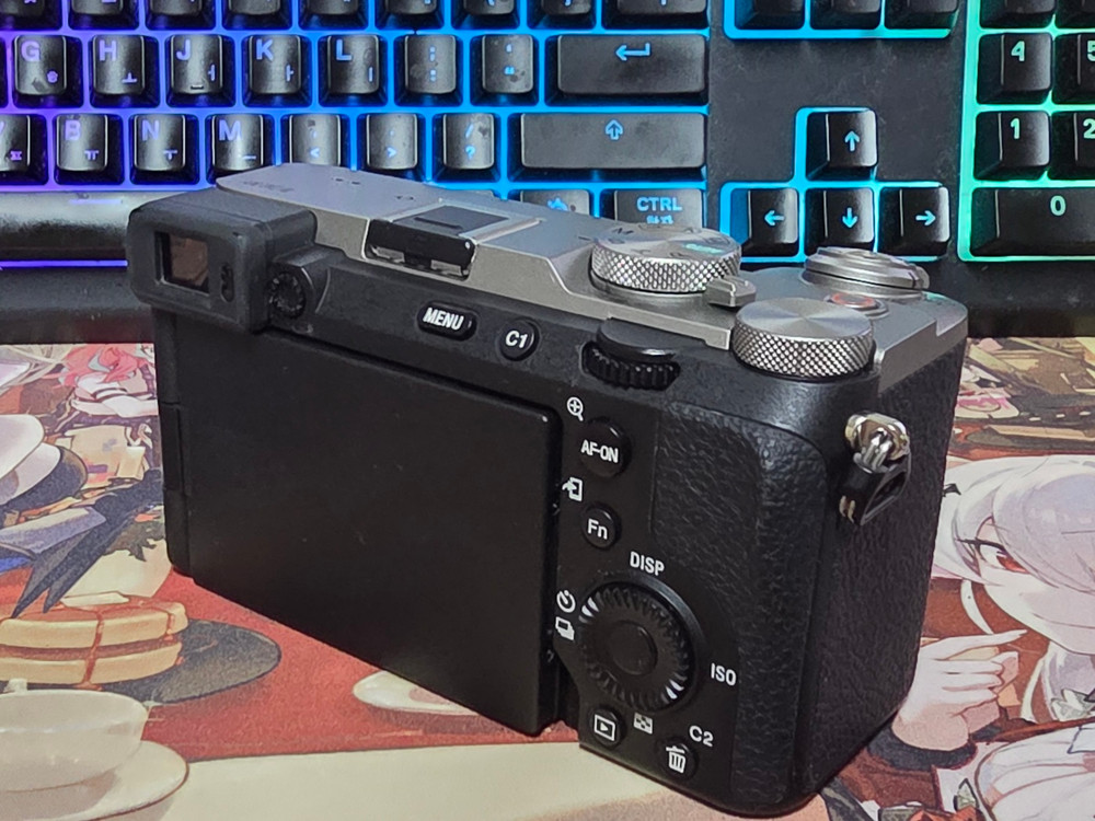 소니 A7C2 실버 팝니다--5