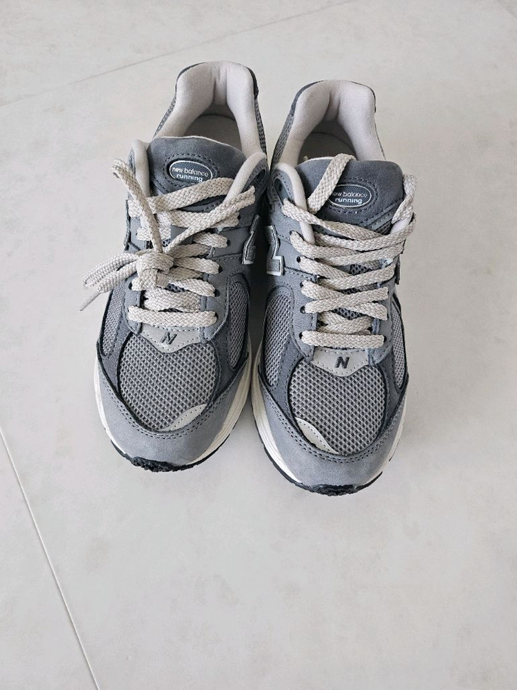 뉴발란스 M2002RNM 운동화 이미지