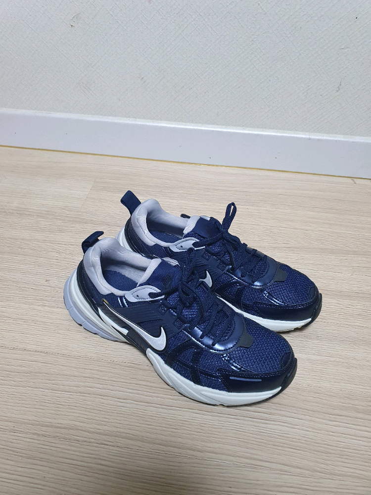 나이키 v2k 런 운동화 270--1