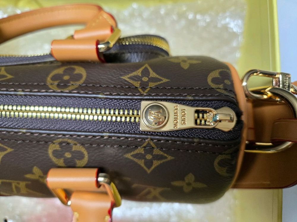 루이비통 25w 키폴25 카고 모노그램 이미지