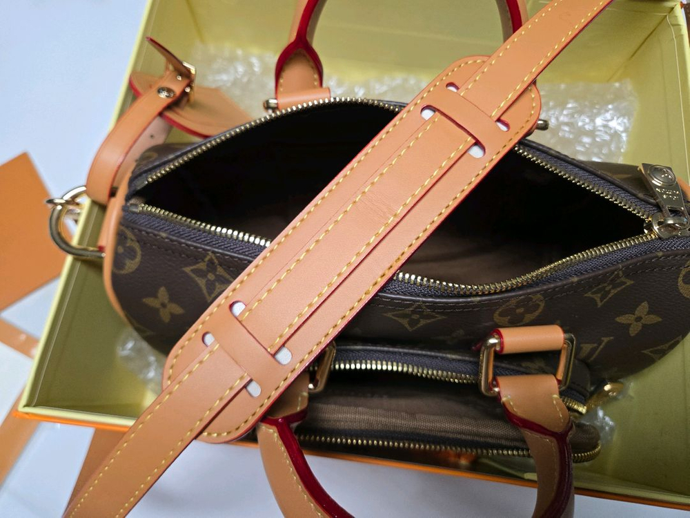 루이비통 25w 키폴25 카고 모노그램 이미지