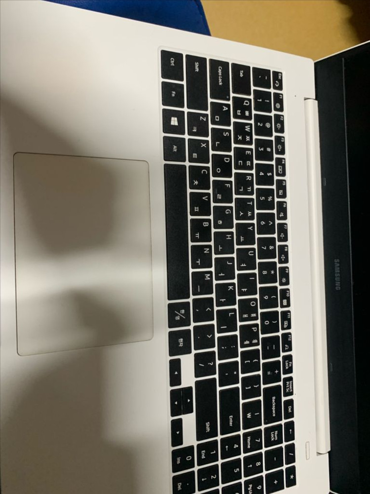 아직 안팔렸어요! 삼성노트북 NT550 XDA/ i5 11세대 /램 24gb/512gb/ 이미지