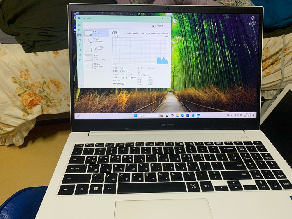 아직 안팔렸어요! 삼성노트북 NT550 XDA/ i5 11세대 /램 24gb/512gb/ 이미지