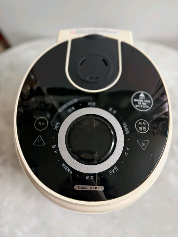 쿠첸 크리미 6인용 전기밥솥 이미지