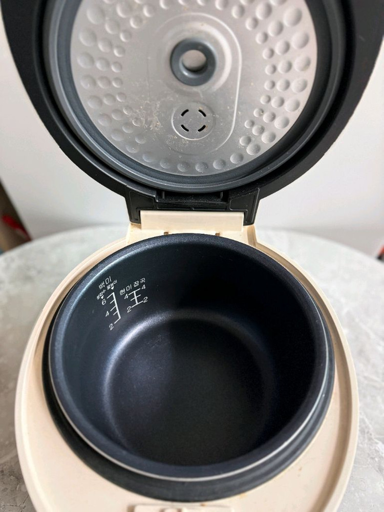 쿠첸 크리미 6인용 전기밥솥 이미지