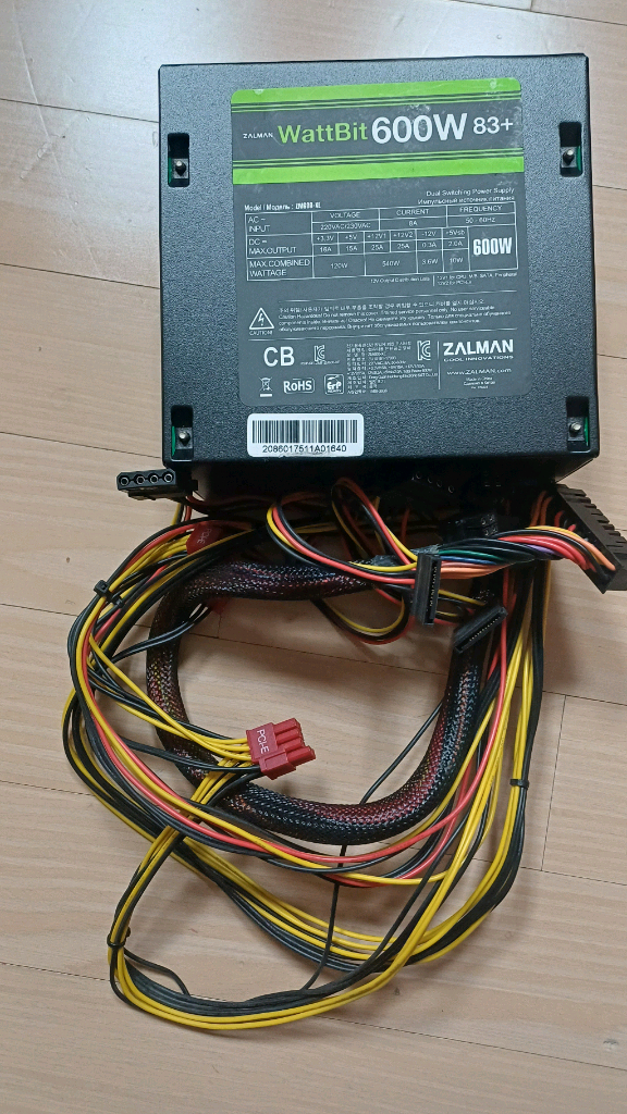 잘만 600W 파워서플라이 ZM600W-XE--1