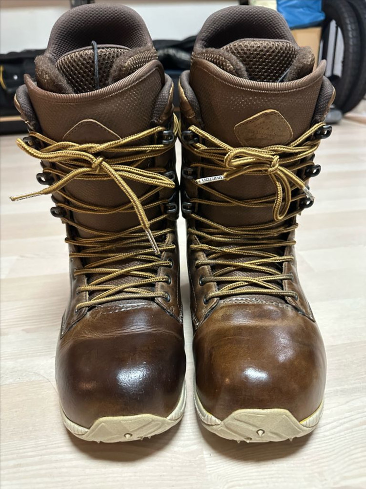 버튼 x 레드윙 콜라보 스노우보드 부츠 270--0