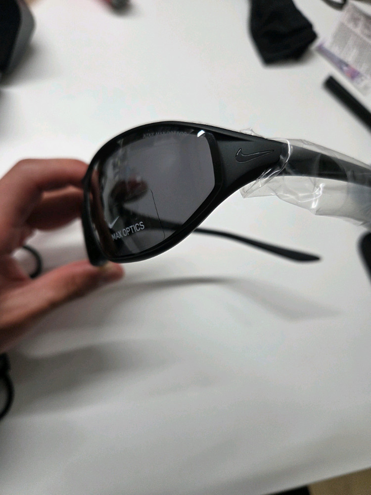 나이키 에어로 스위프트 선글라스 팔아요--2