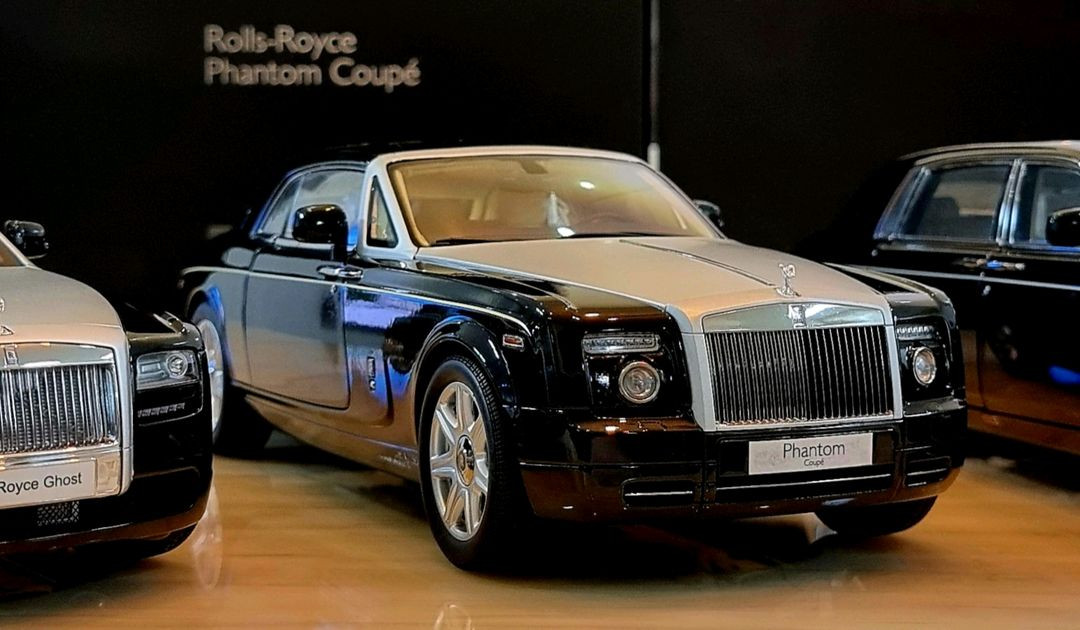 1:18 / 오토아트, CMC, 교쇼 / 람보르기니, 벤츠, 페라리, 롤스 이미지