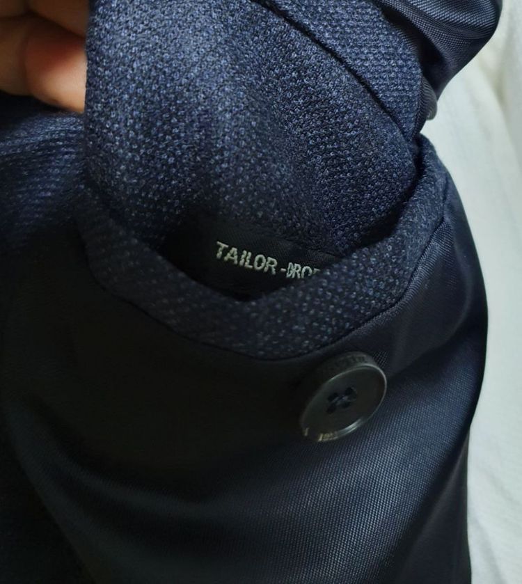 지제냐 애쉬그레이 남성 정장 테일러 수트 zegna 이미지
