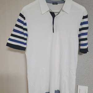 남성 Kiton 키톤) 화이트 블루 스트라이프 니트 카라 반팔티셔츠/ 명품 보테가베네타 라르디니 로로피아나