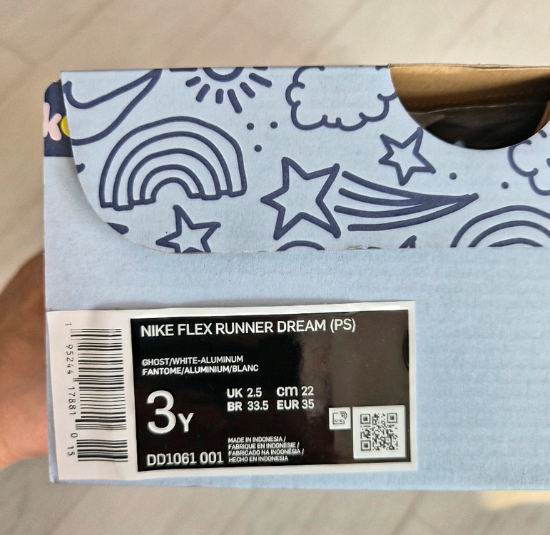 나이키 운동화 220사이즈 내놓습니다.--8