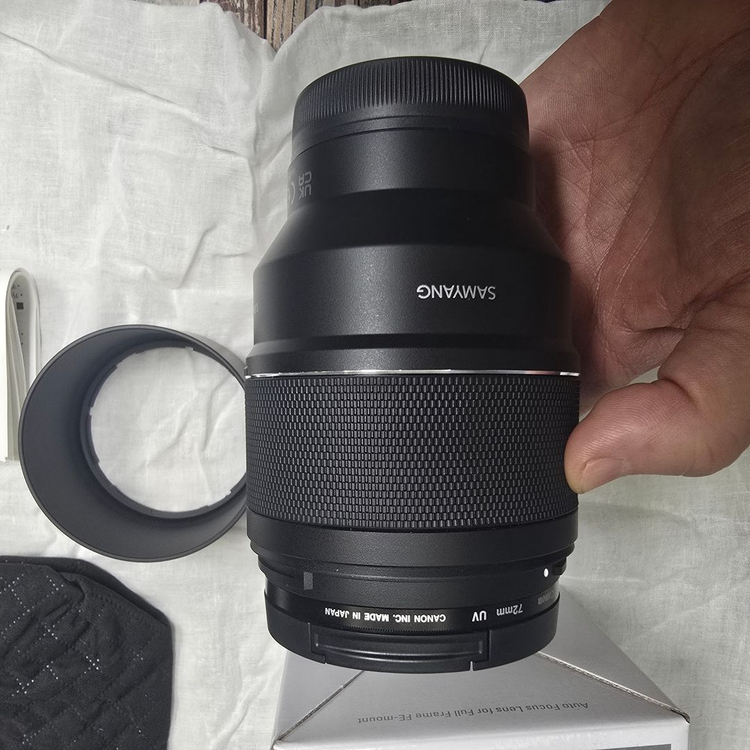 삼양 AF 85mm F1.4 FE II 렌즈 팝니다 (풀박)--2