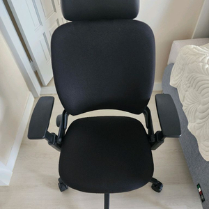 스틸케이스 립체어v2 의자 팝니다