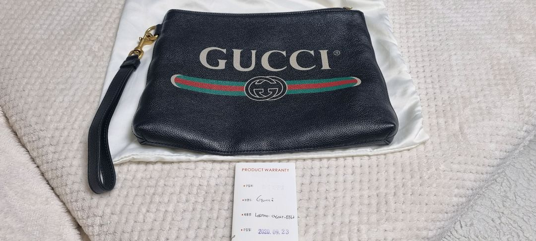 <상태 굿> 신형 구찌 띠로고 클러치--1