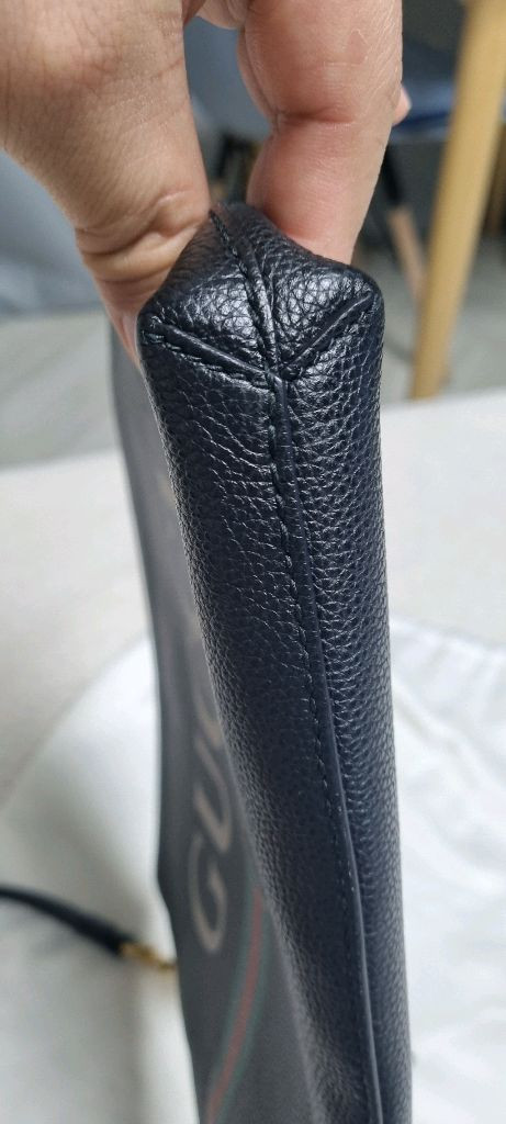 <상태 굿> 신형 구찌 띠로고 클러치--6