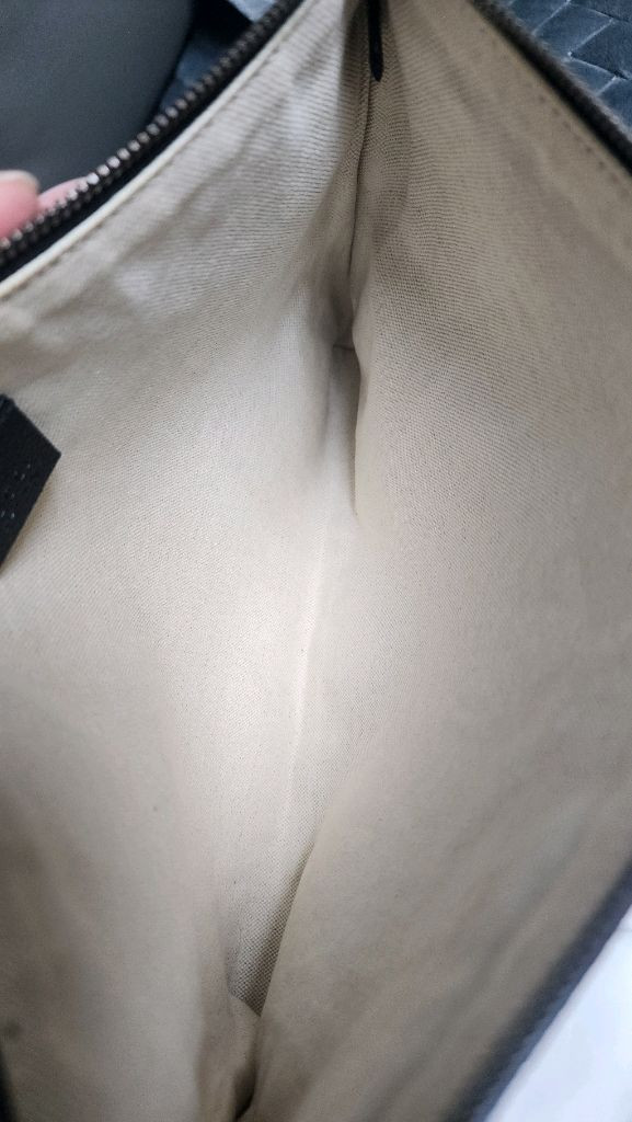 <상태 굿> 신형 구찌 띠로고 클러치--8