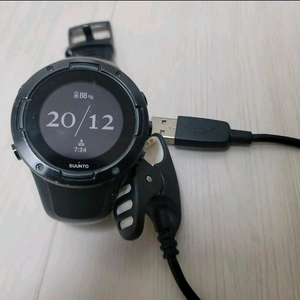 순토5 블랙 스마트워치